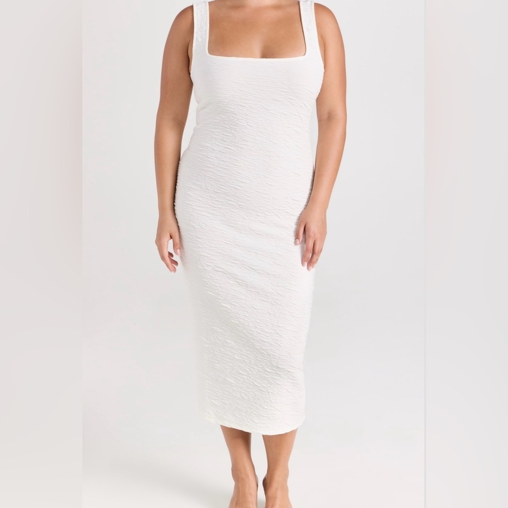 Good American Elegant White Scrunchie Sleeveless Midi Dress bodycon